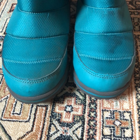 L. L. Bean Ultralight Winter Snow Boot Size 4 - Picture 2 of 9